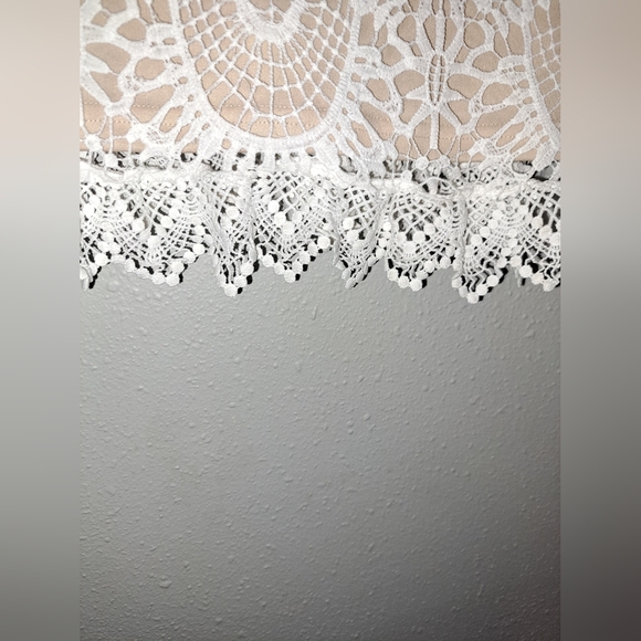 Hidden Label Luna Lace Dress-White/Nude - Picture 9 of 10